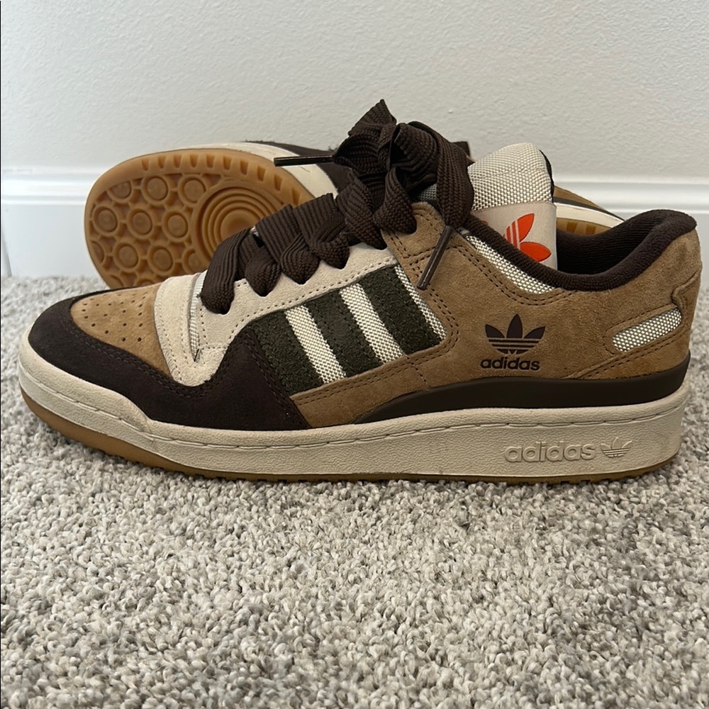 adidas Brown, Tan & Cream Low-Top Sneakers